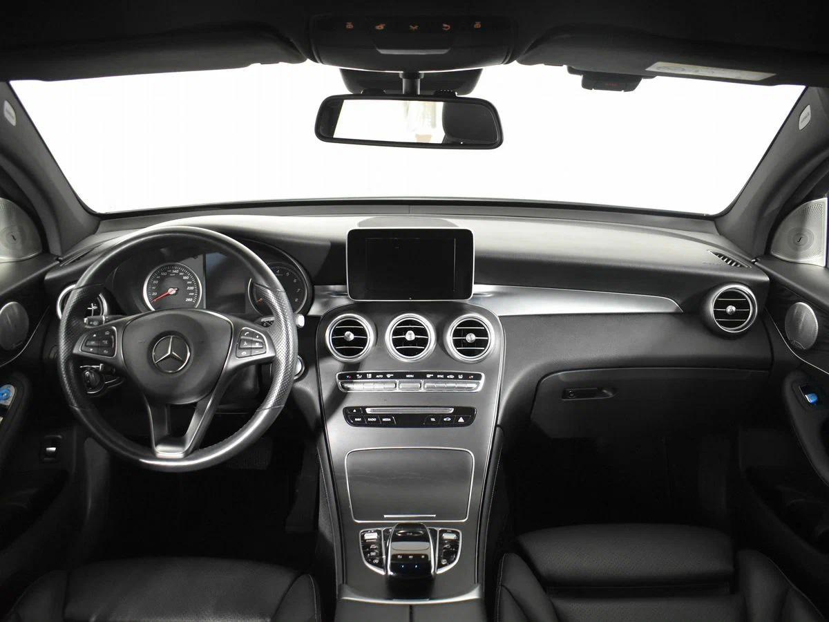 Mercedes-Benz GLC Coupe 2019, белый