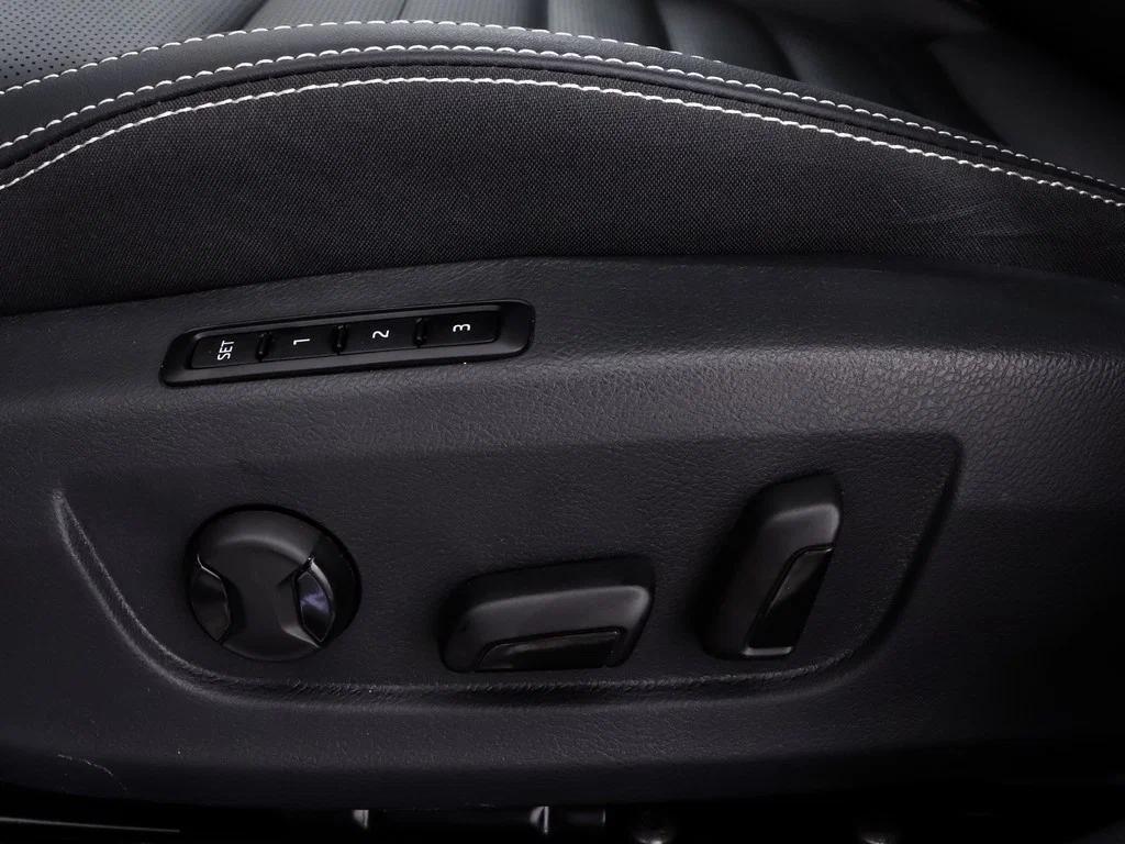 Skoda Superb 2023, серый