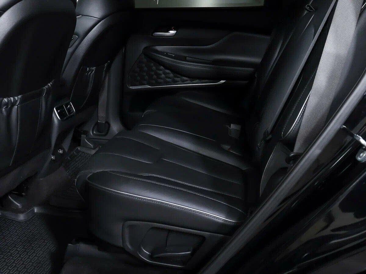 Hyundai Santa Fe 2020, черный