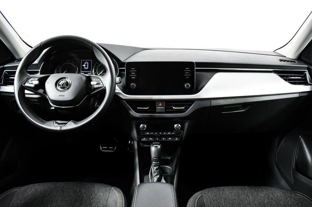 Skoda Rapid 2021, серебряный