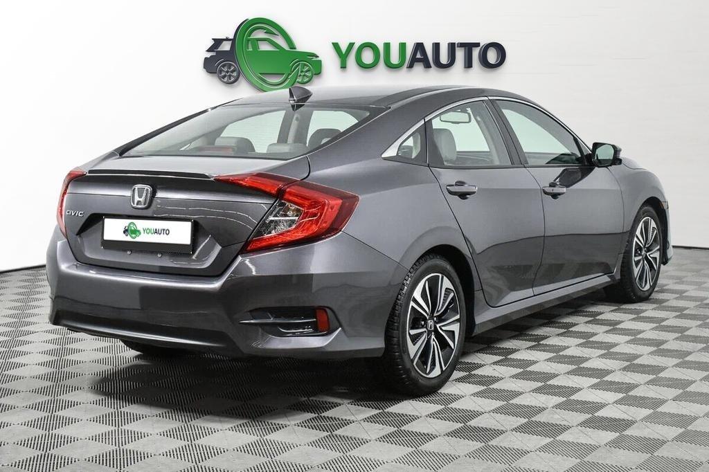 Honda Civic 2018, серый