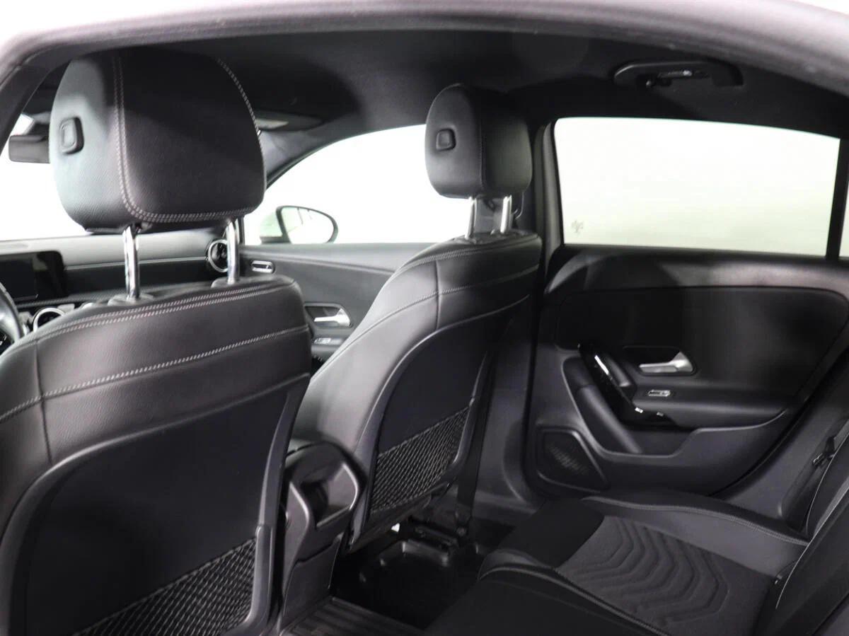 Mercedes-Benz A-Класс 2020, белый