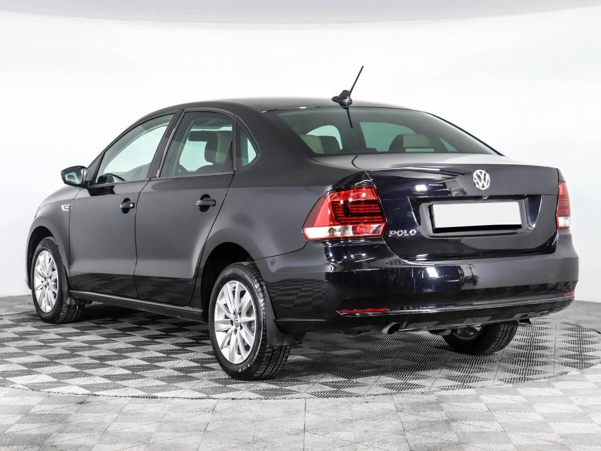 Volkswagen Polo 2015, черный