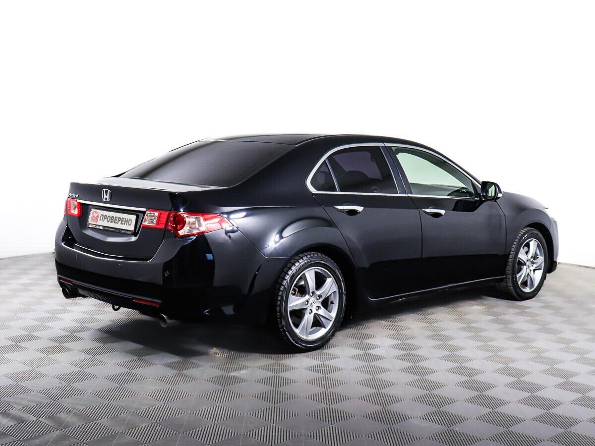 Honda Accord 2012, черный
