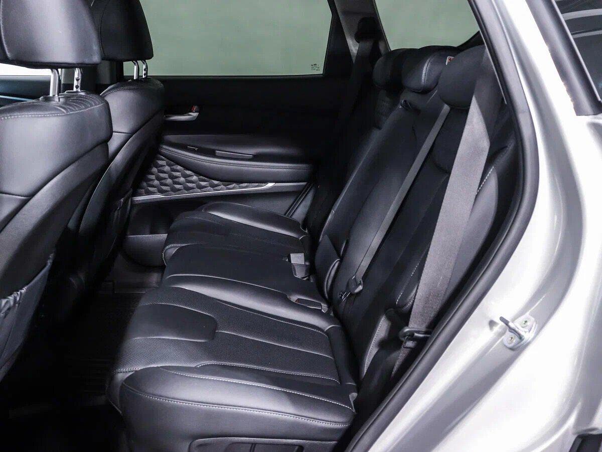 Hyundai Santa Fe 2020, серебряный