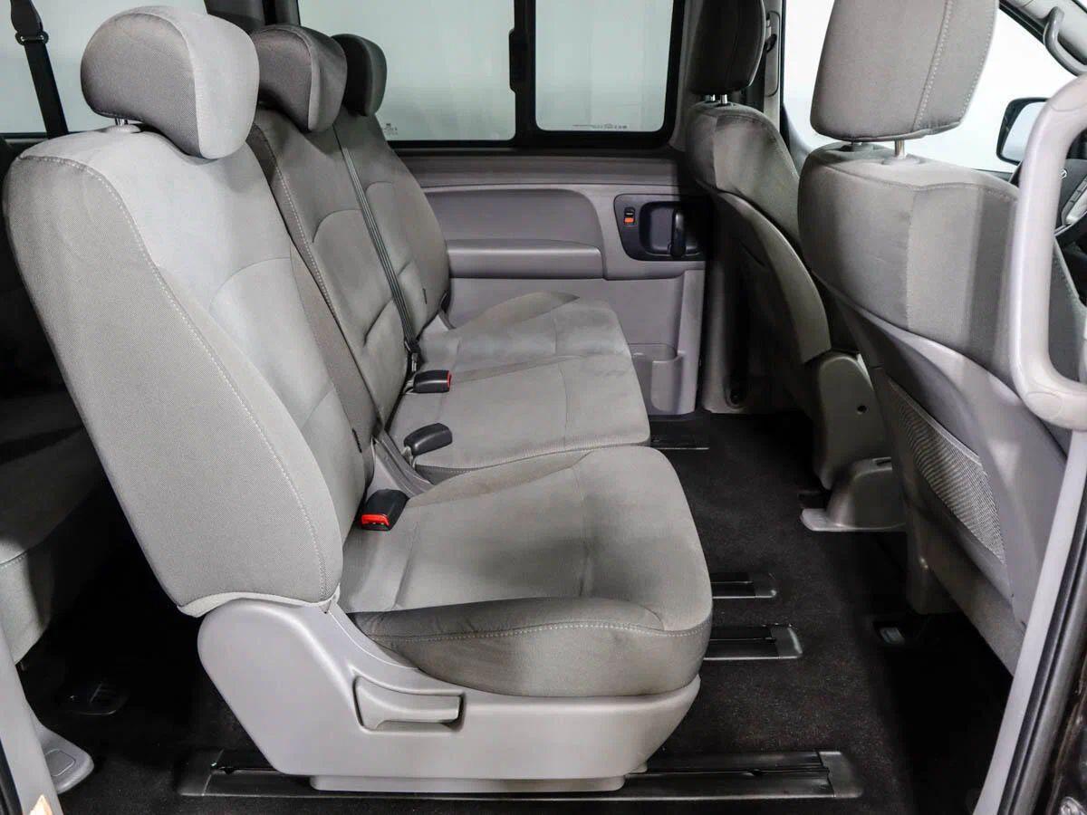 Hyundai H-1 2013, коричневый