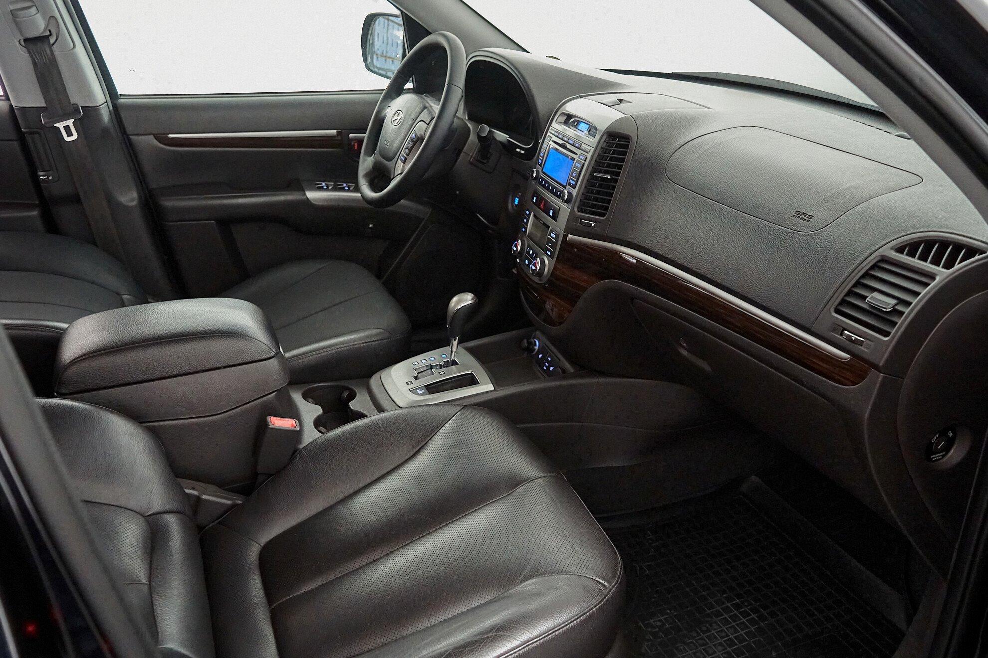 Hyundai Santa Fe 2012, черный