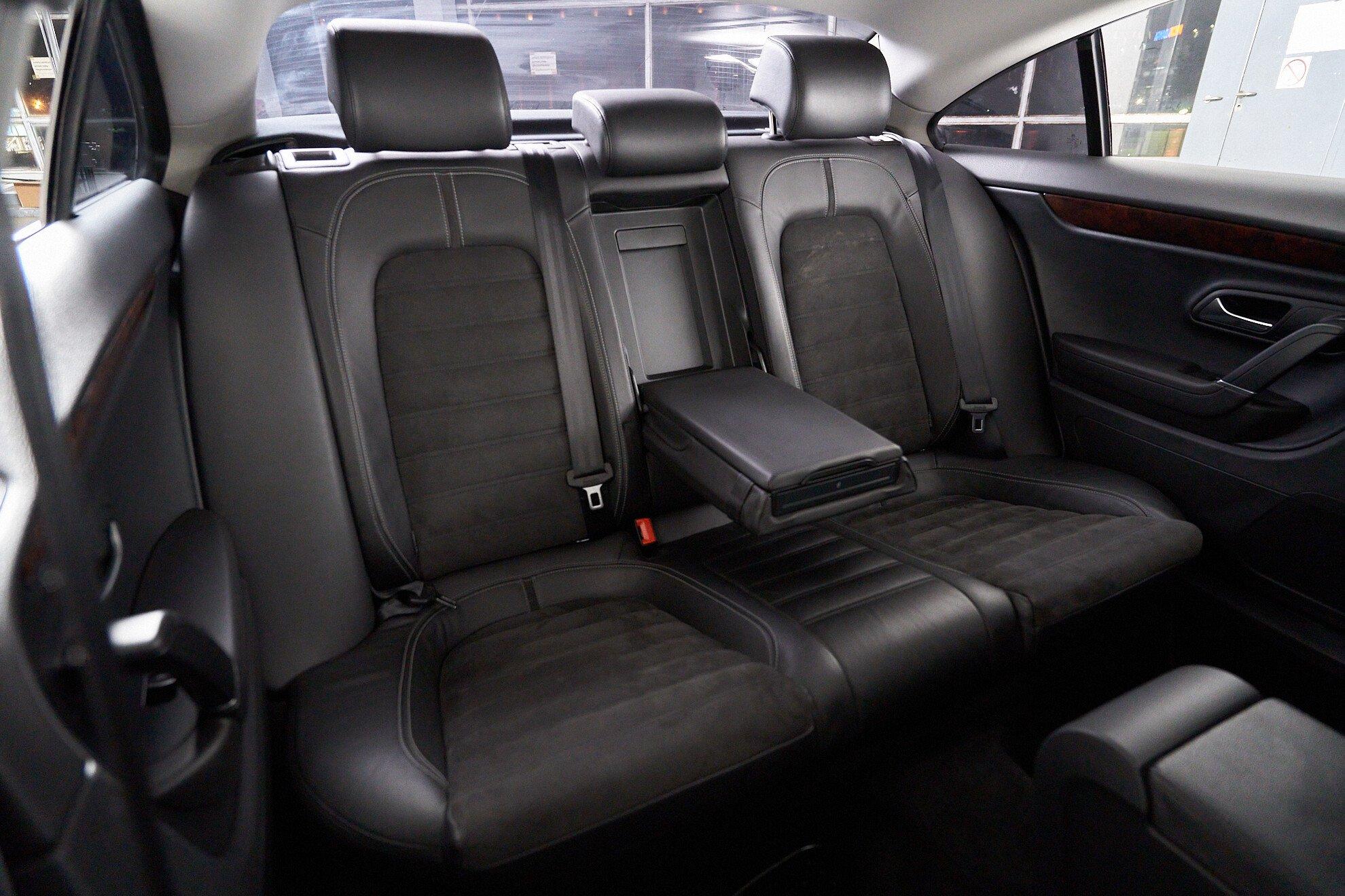 Volkswagen Passat CC 2011, синий