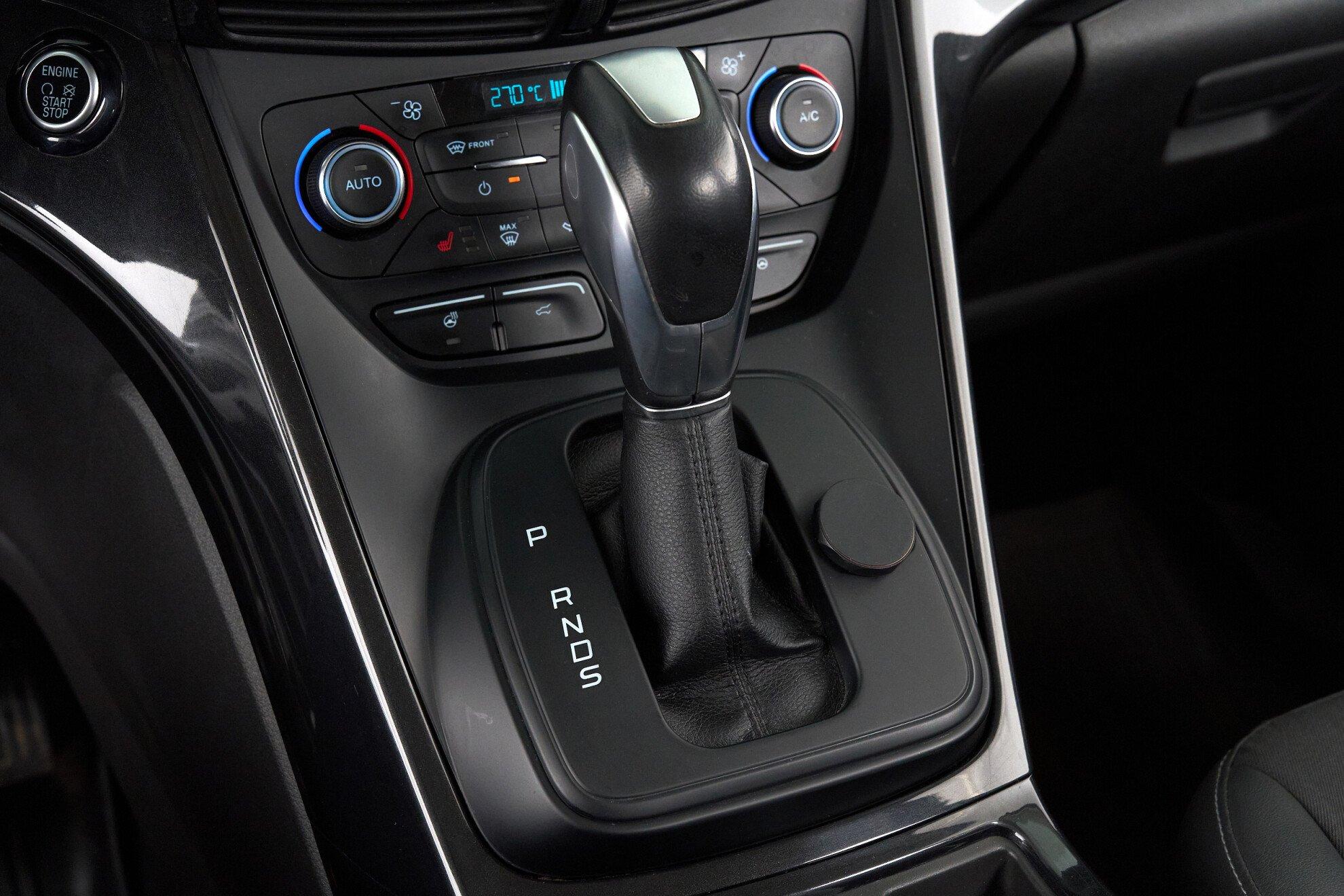 Ford Kuga 2018, серый