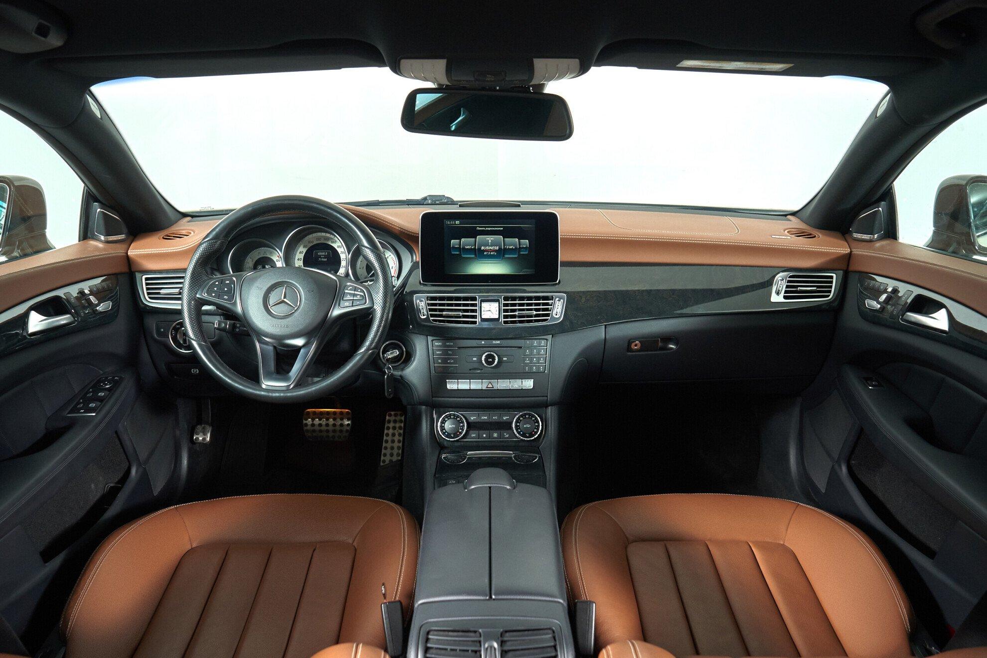 Mercedes-Benz CLS 2016, белый
