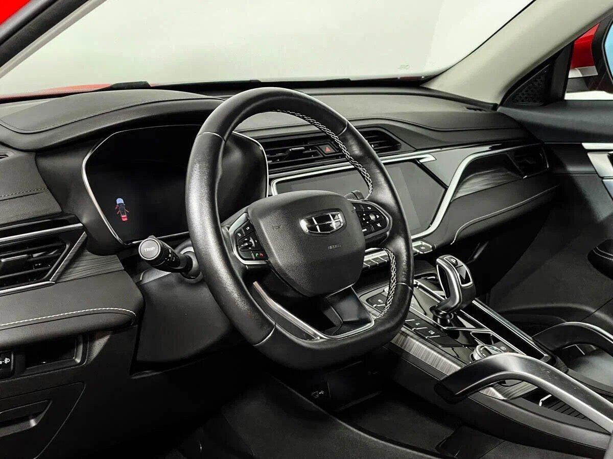 Geely Atlas Pro 2022, красный