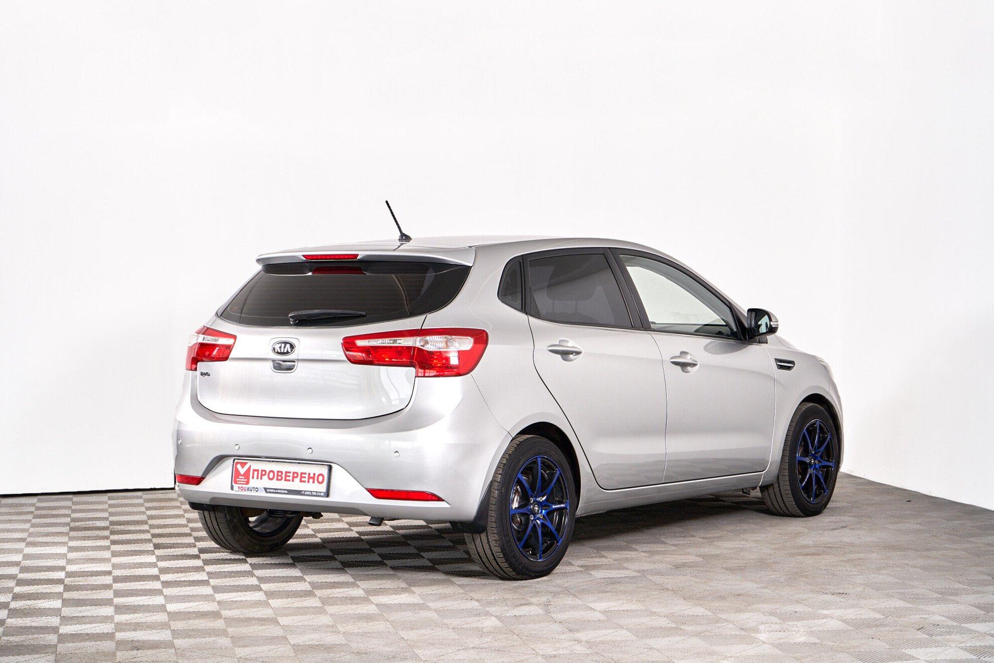 Kia Rio 2014, серебряный