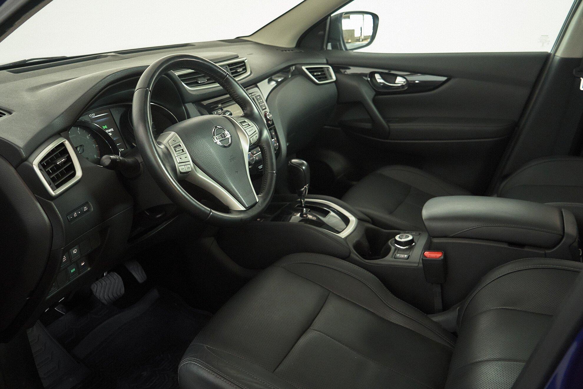 Nissan Qashqai 2018, синий