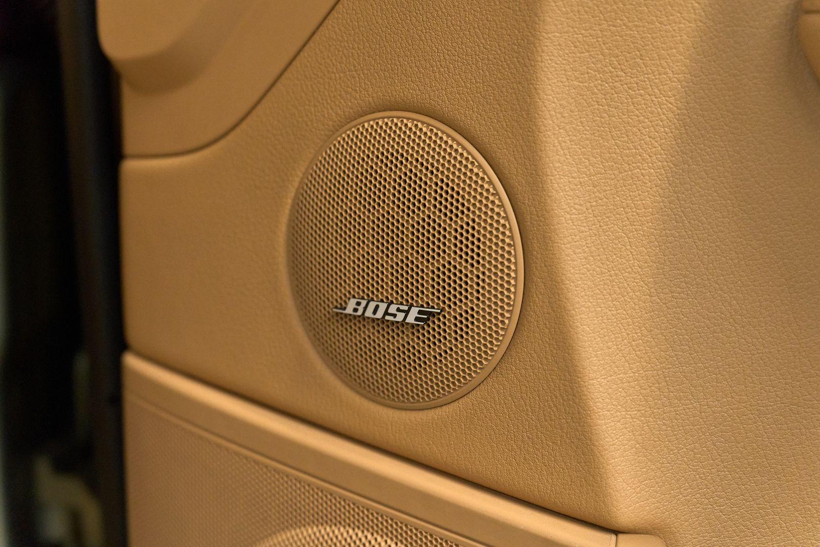 Porsche Cayenne 2009, зеленый