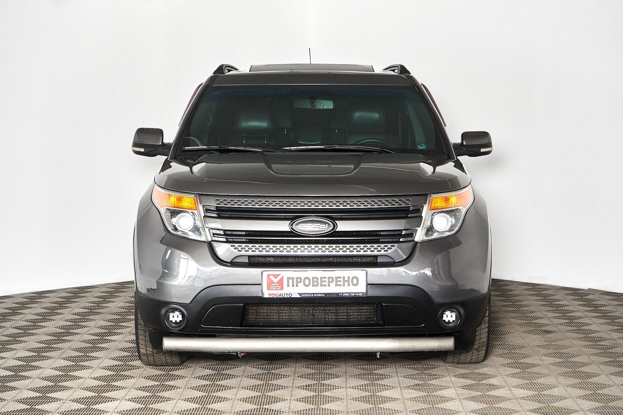Ford Explorer 2014, серый