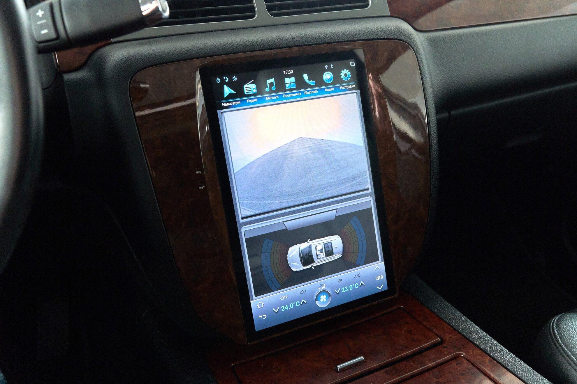 Chevrolet Tahoe 2013, черный