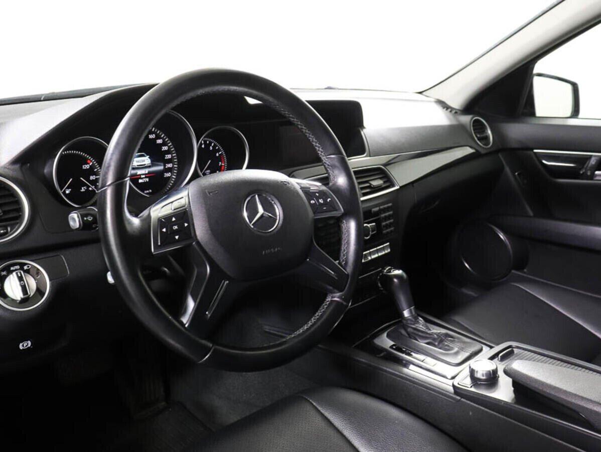 Mercedes-Benz C-Класс 2013, белый