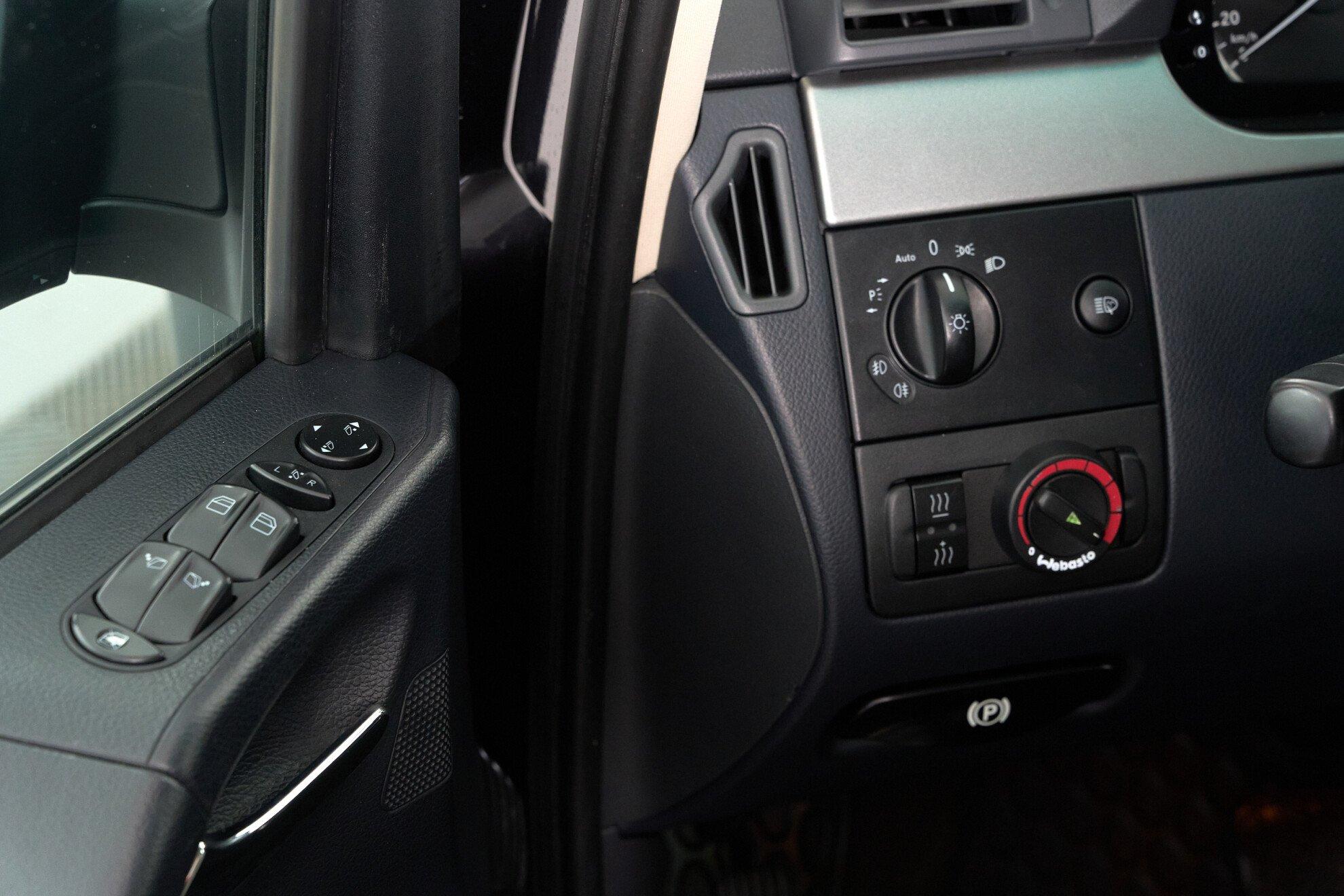 Mercedes-Benz Viano 2012, черный