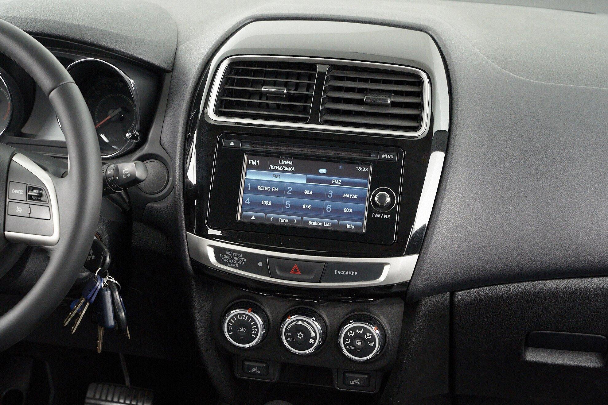 Mitsubishi ASX 2014, серый