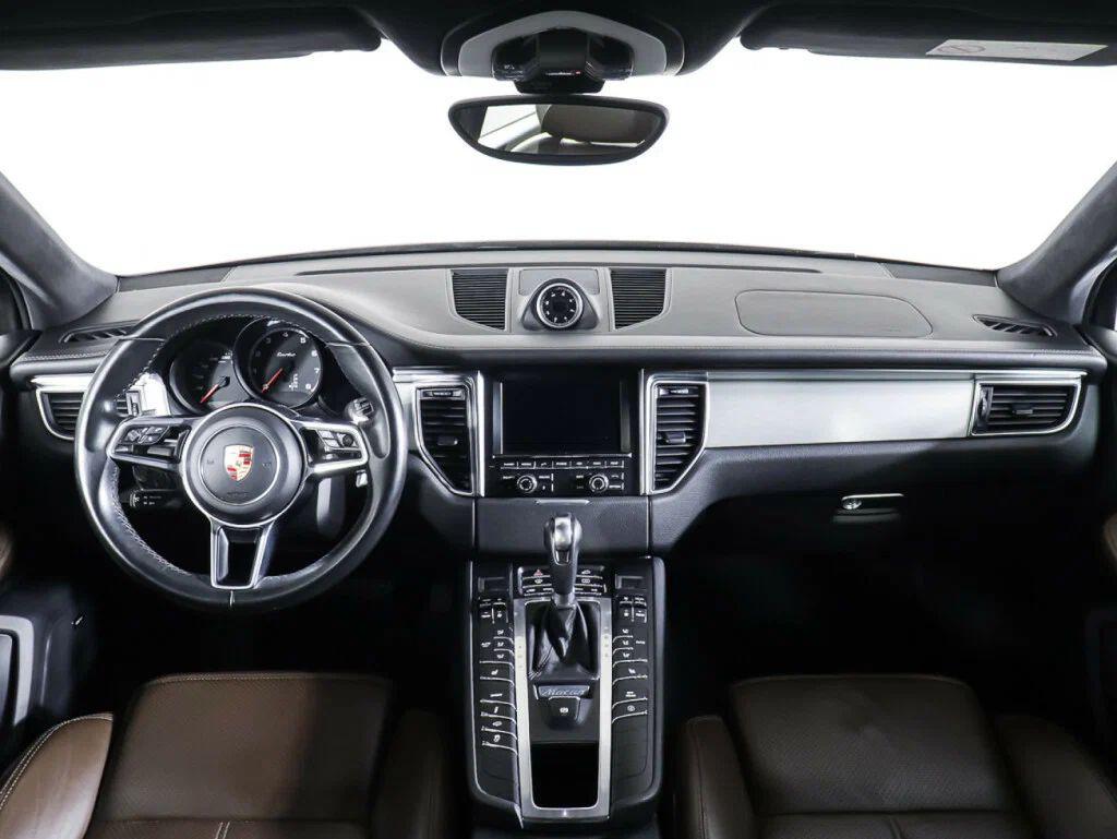 Porsche Macan 2017, серый