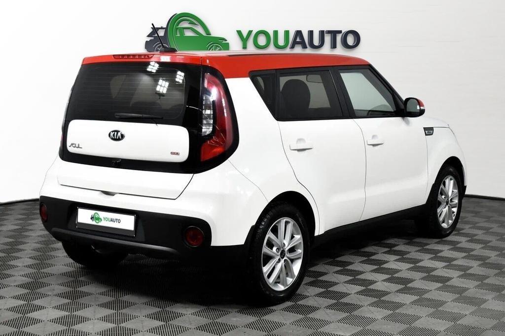 Kia Soul 2018, белый