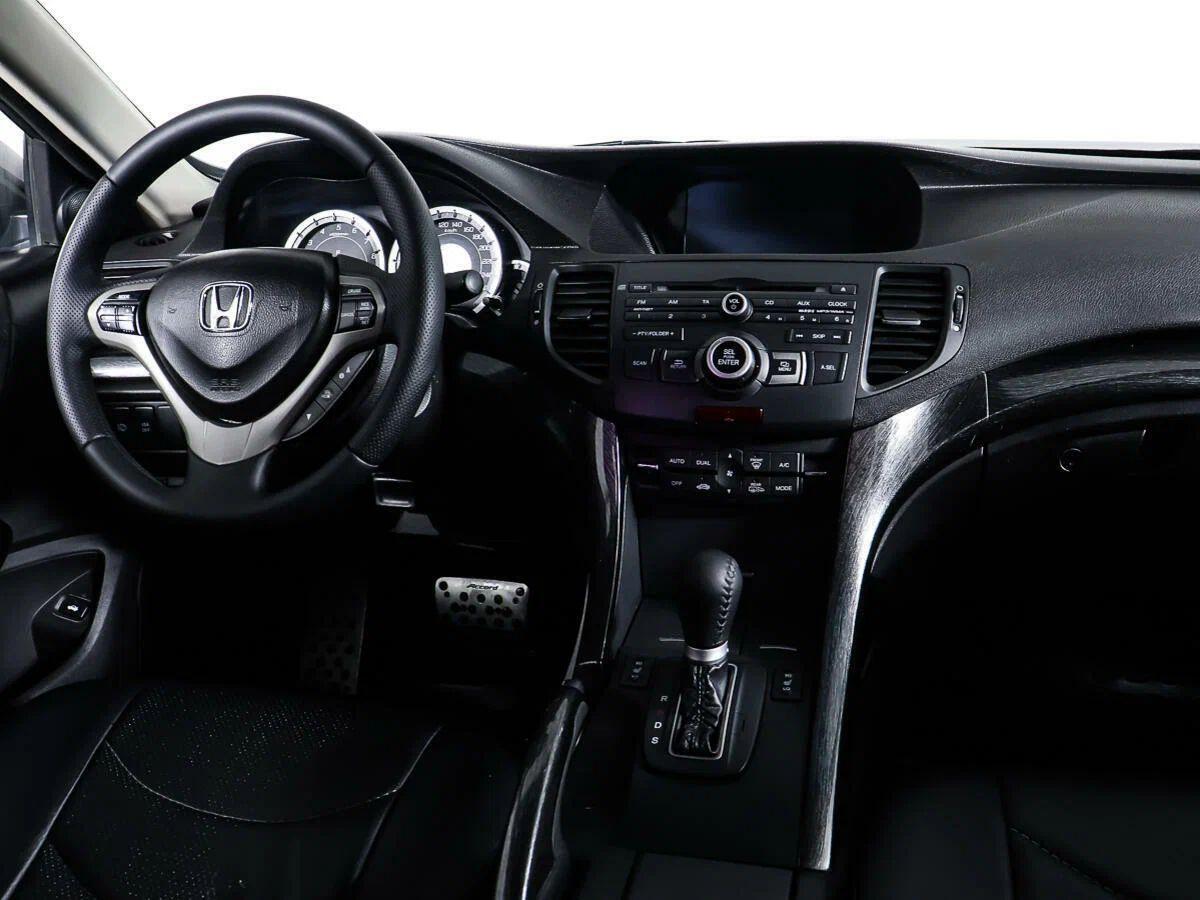 Honda Accord 2010, серый