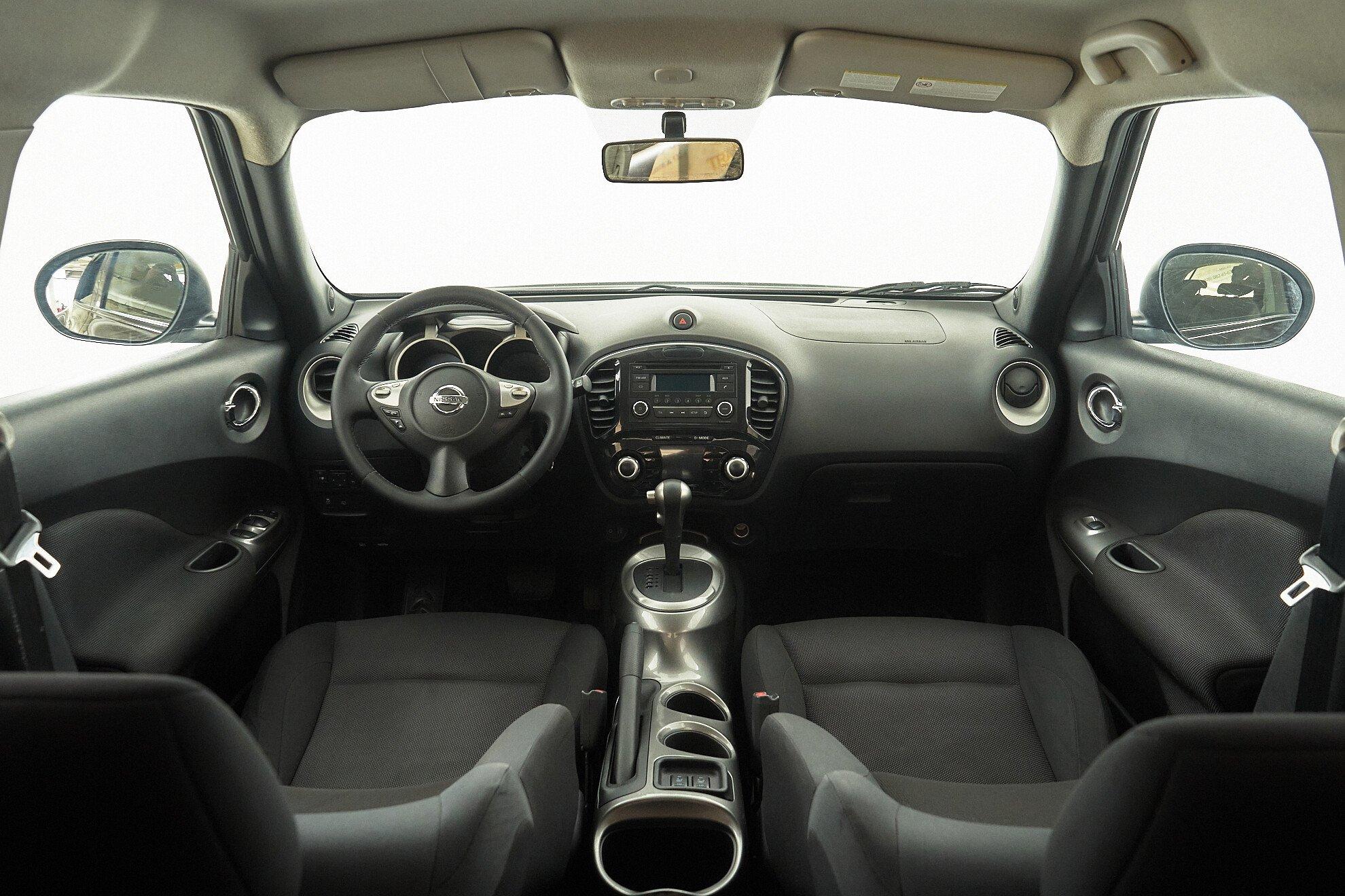 Nissan Juke 2012, коричневый