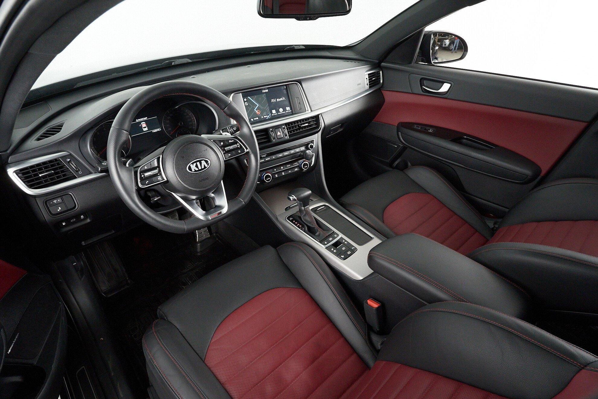 Kia Optima 2018, черный