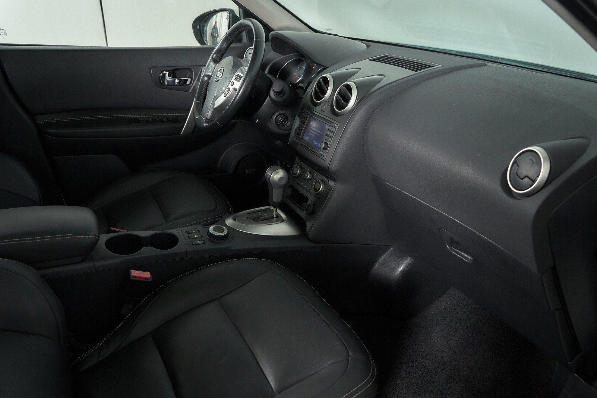 Nissan Qashqai+2 2013, белый