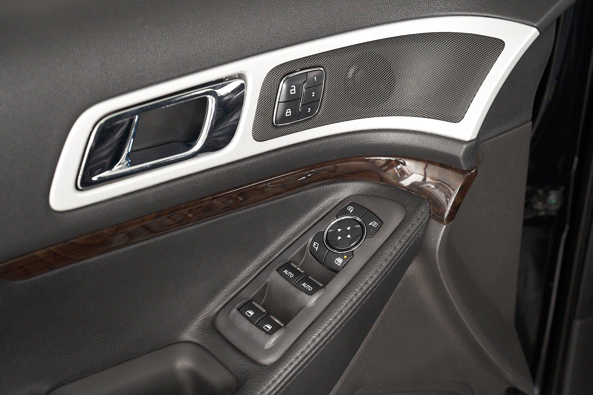 Ford Explorer 2014, черный