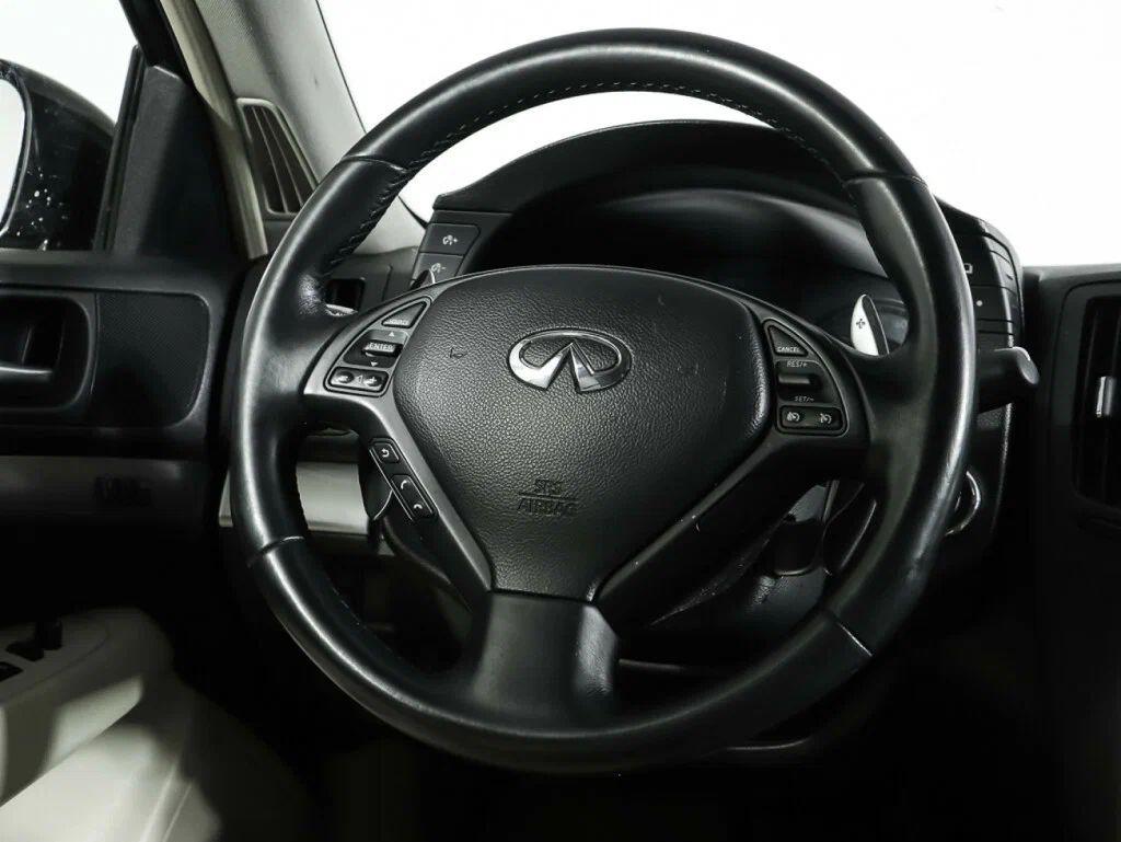 Infiniti G 2013, черный