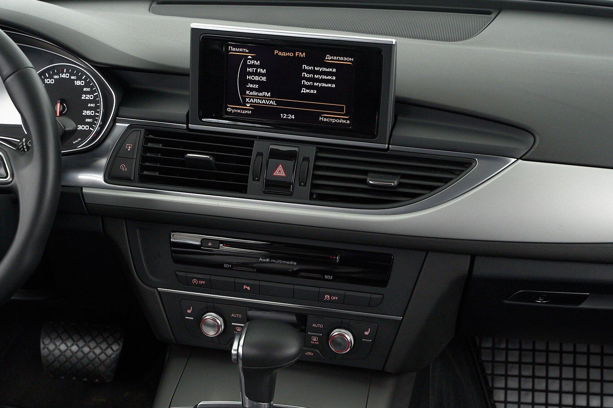 Audi A6 2013, черный