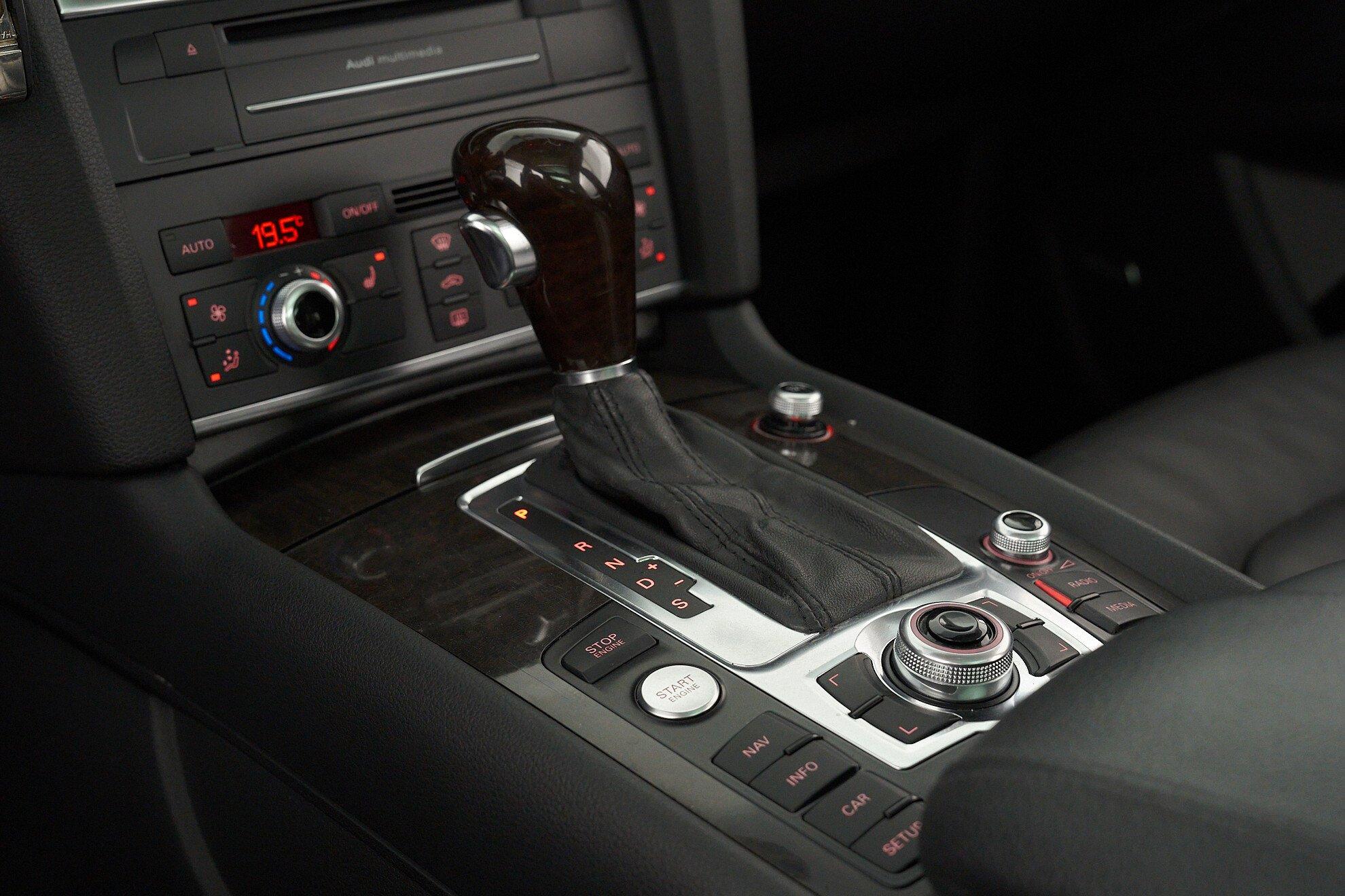 Audi Q7 2014, белый