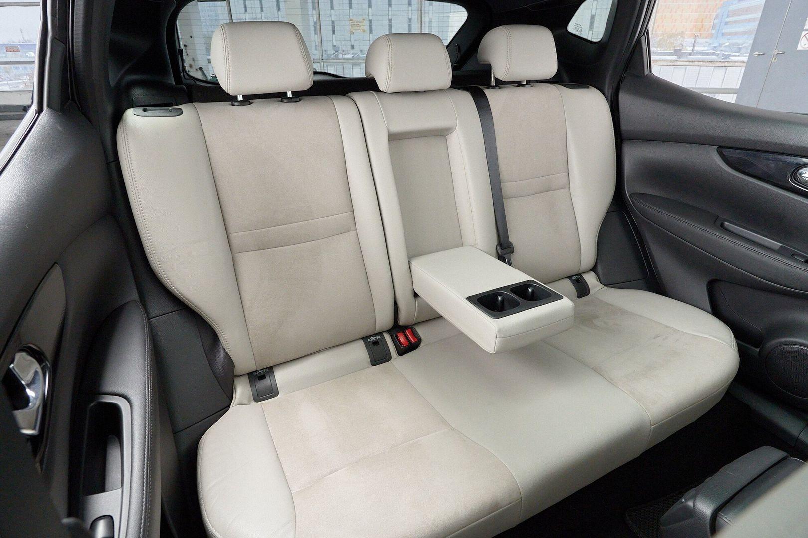 Nissan Qashqai 2017, черный