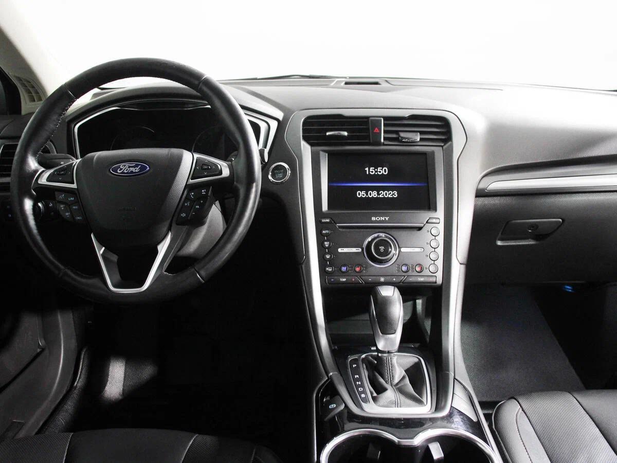 Ford Mondeo 2015, белый