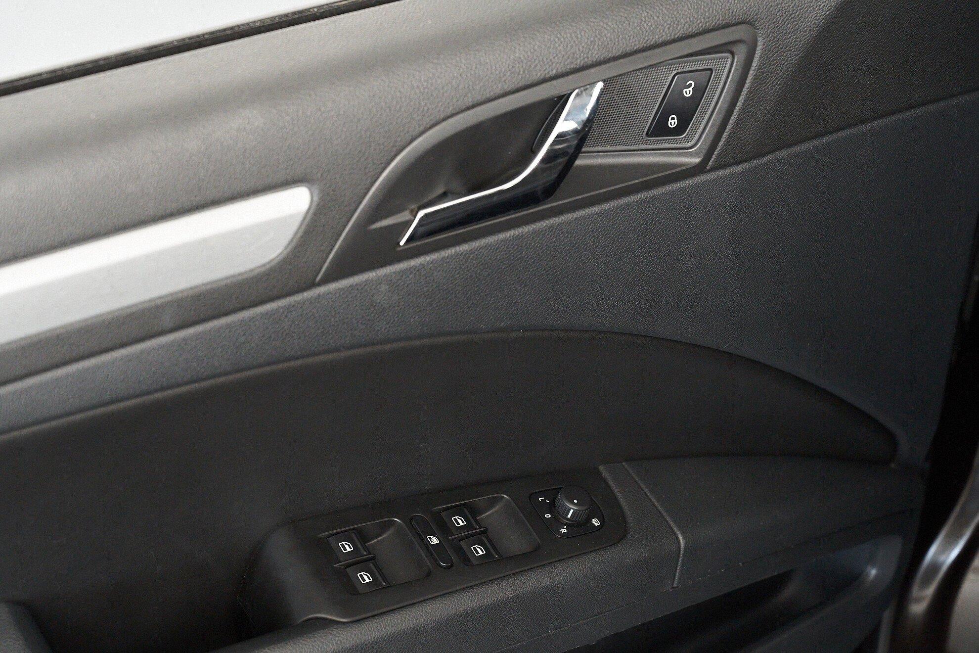 Skoda Superb 2014, коричневый