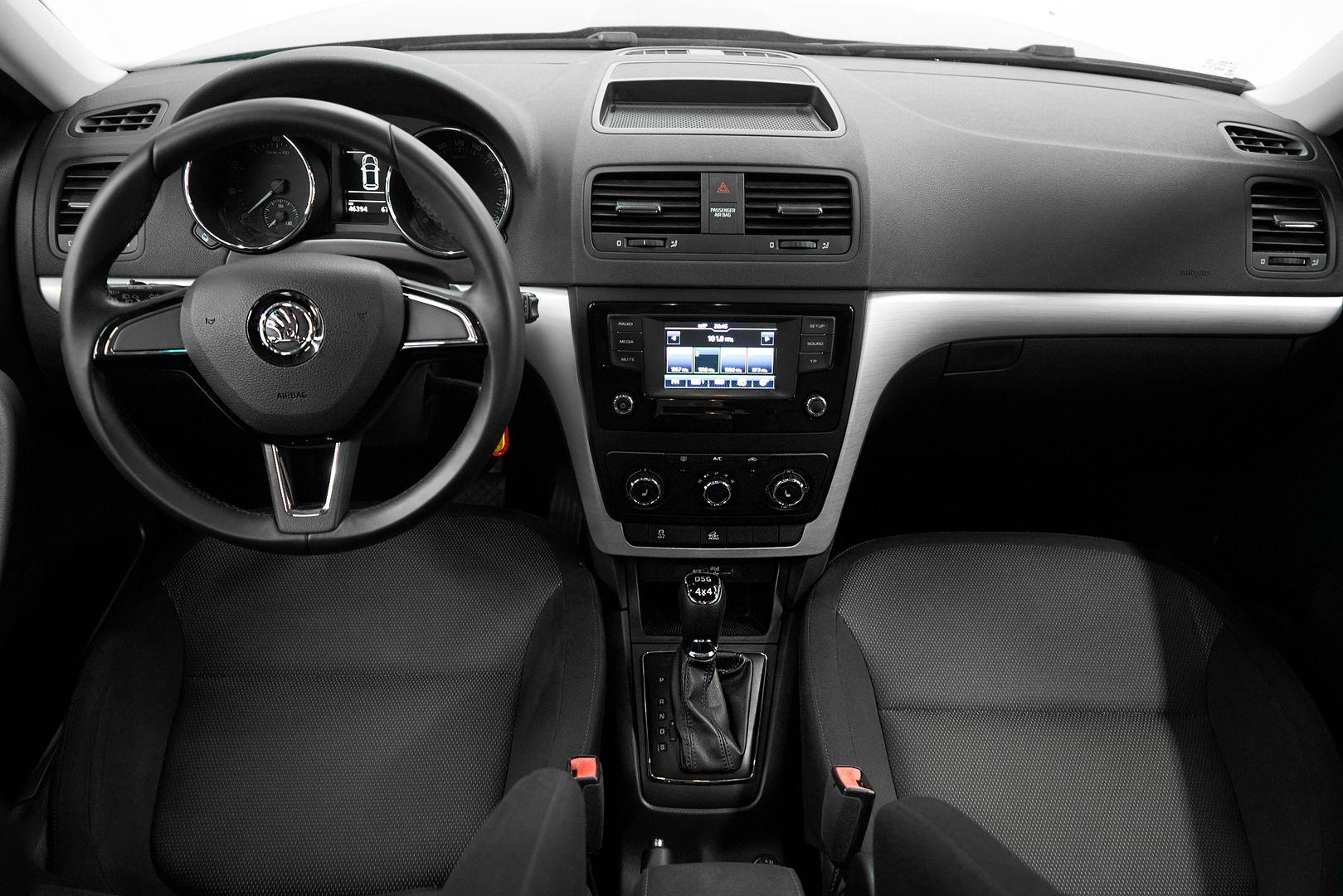 Skoda Yeti 2017, серый