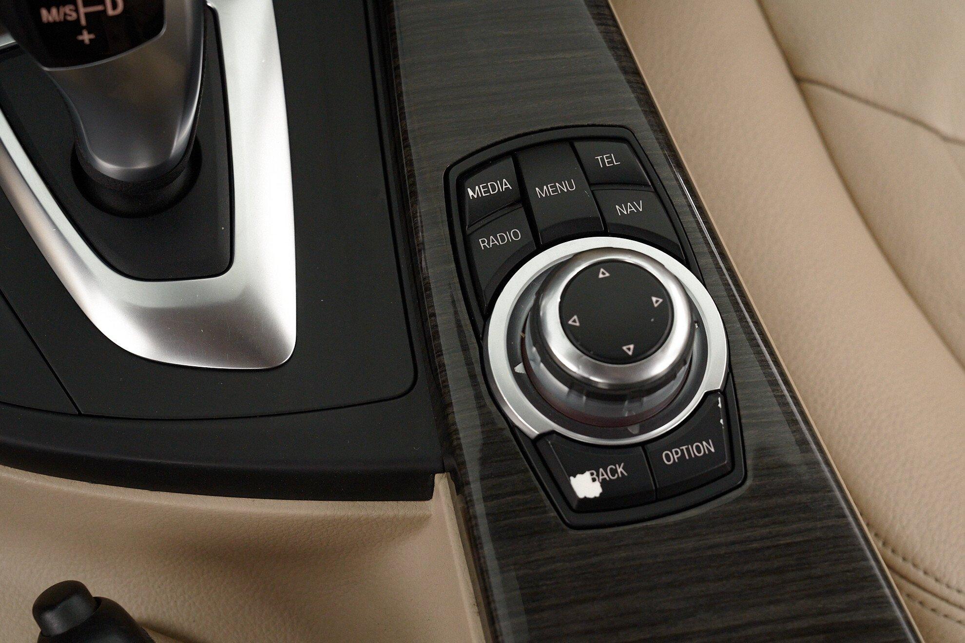 BMW 3 серии 2012, черный