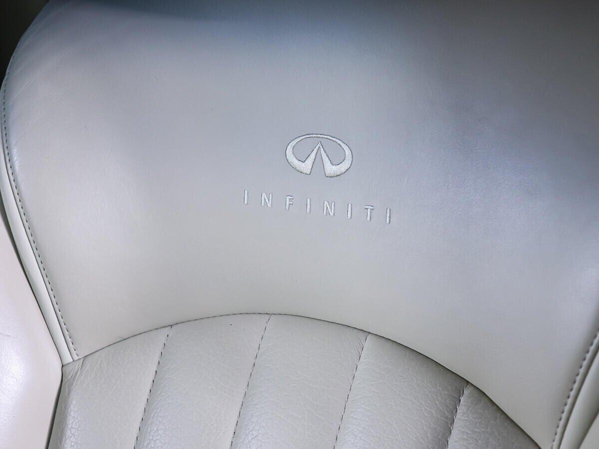 Infiniti EX 2012, белый