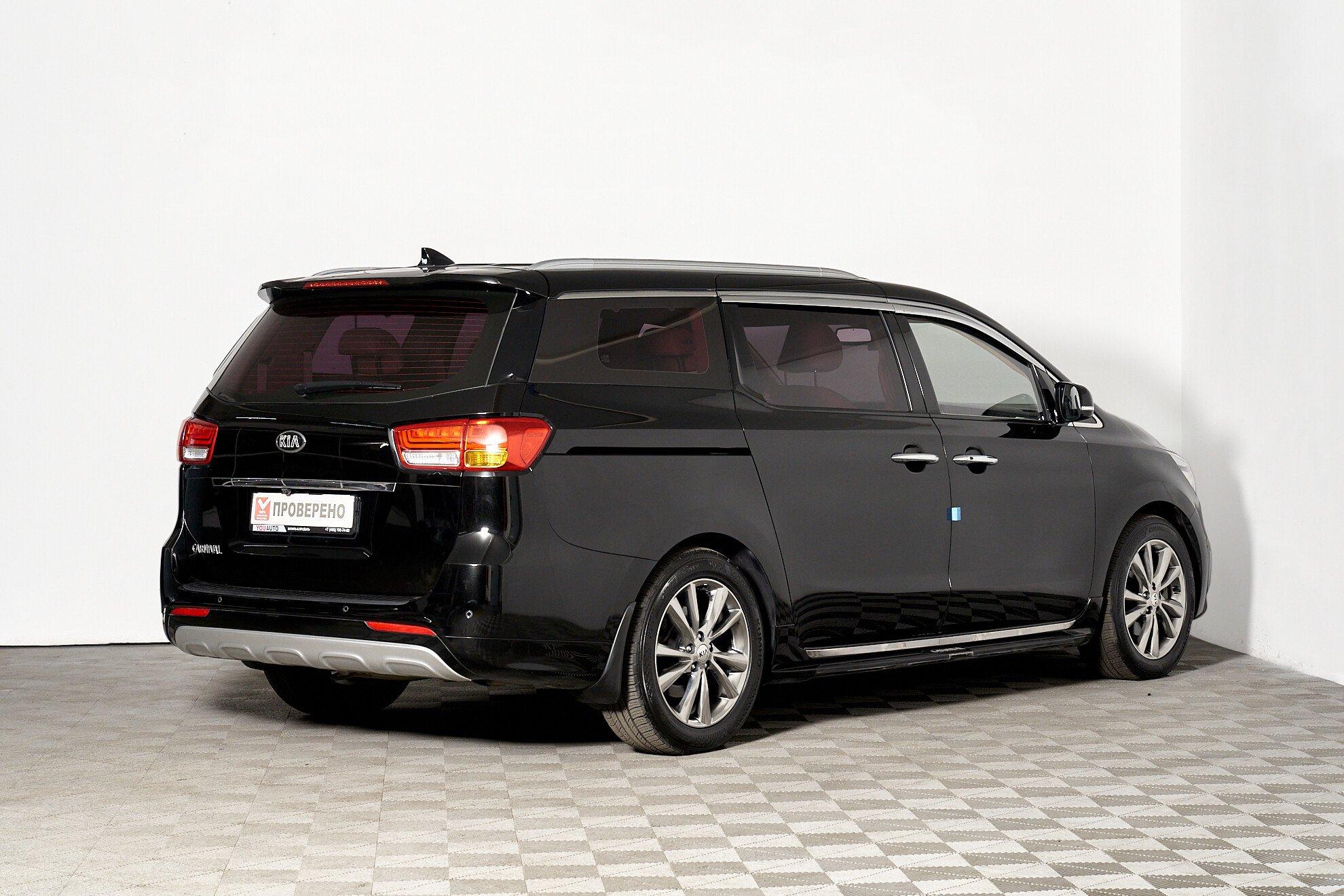 Kia Carnival 2019, черный
