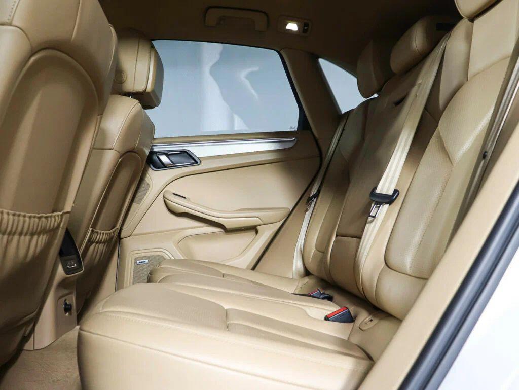 Porsche Macan 2016, белый