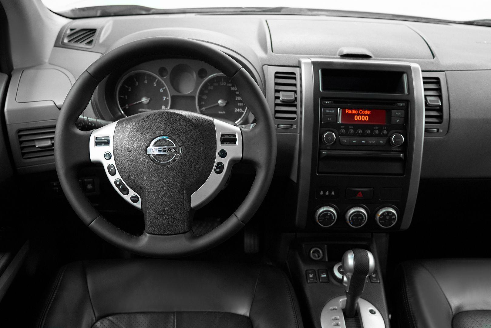 Nissan X-Trail 2008, серый