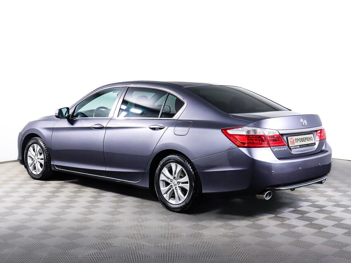 Honda Accord 2015, серебряный