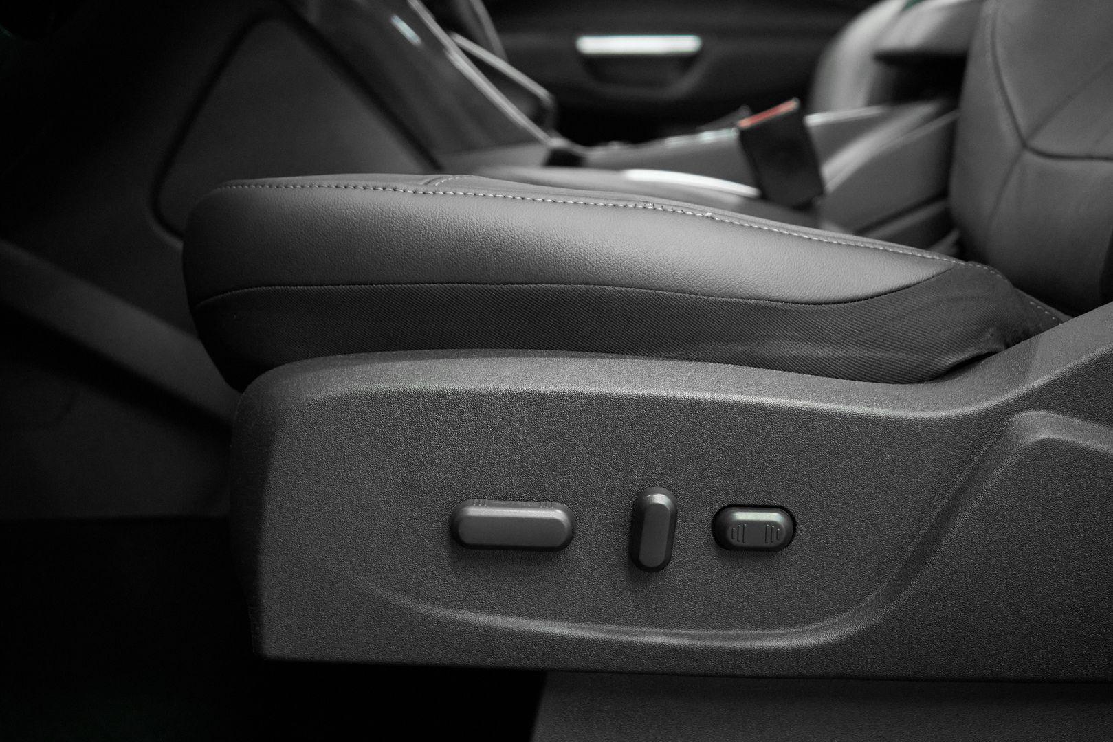 Ford Kuga 2014, черный