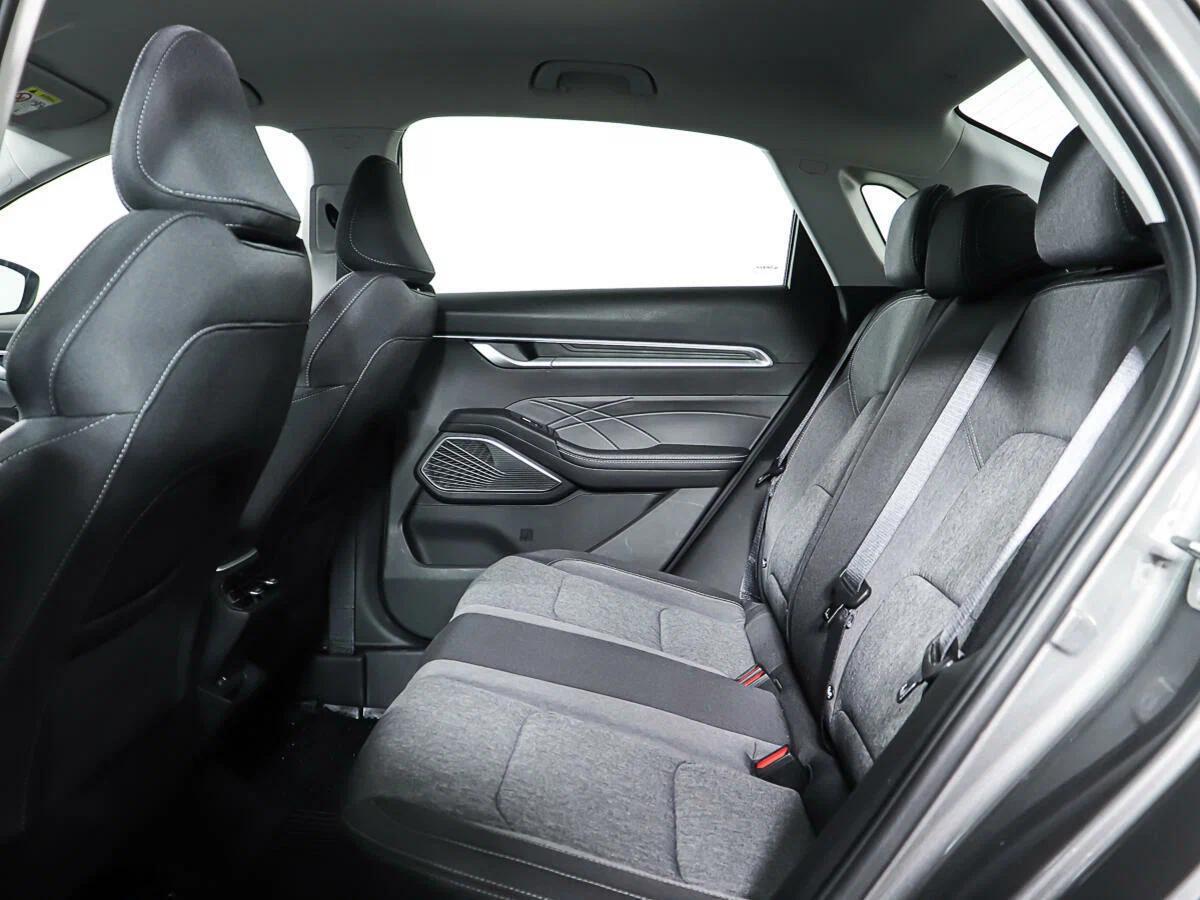 Geely Emgrand 2023, серый
