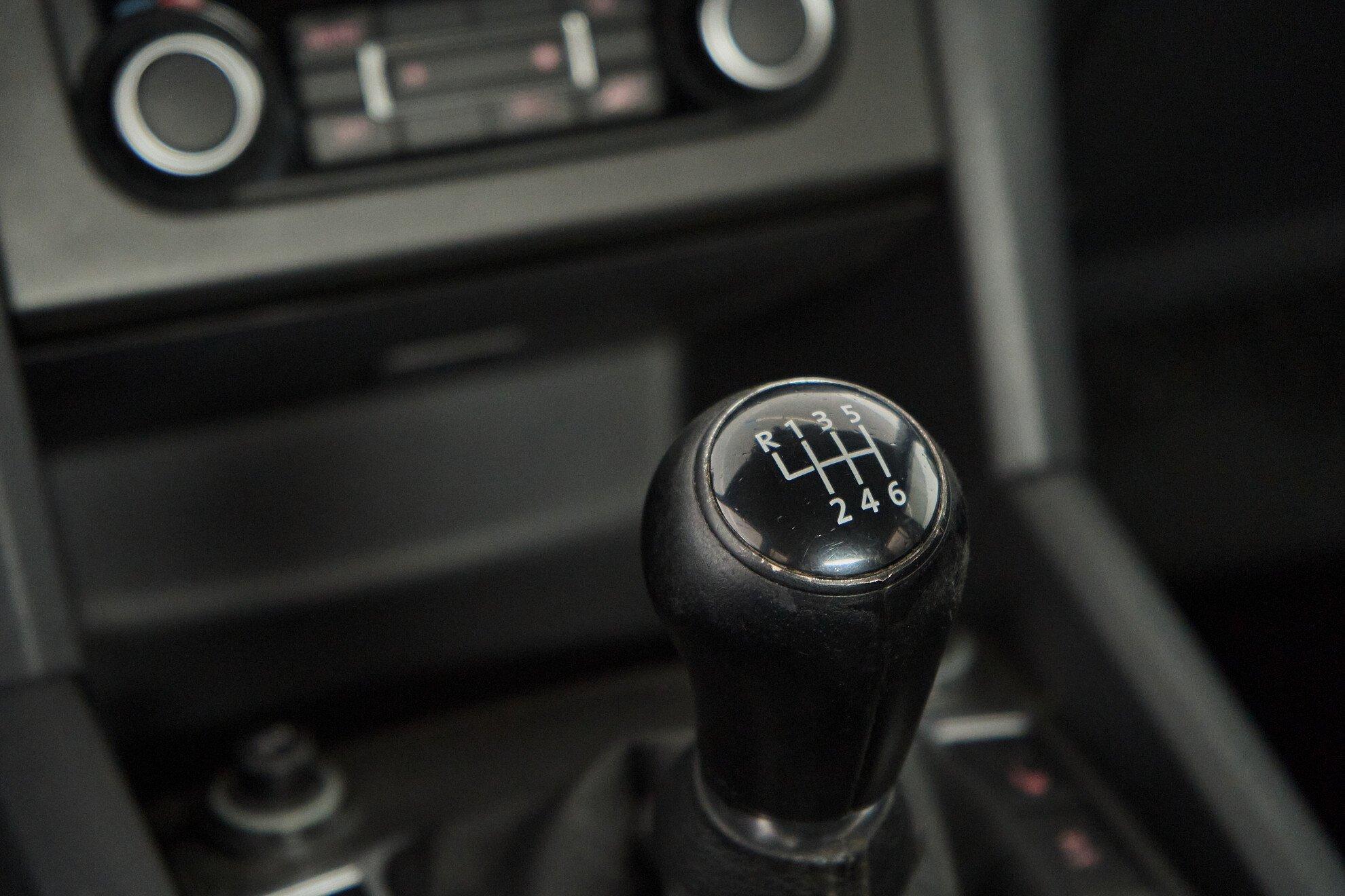 Volkswagen Amarok 2011, черный