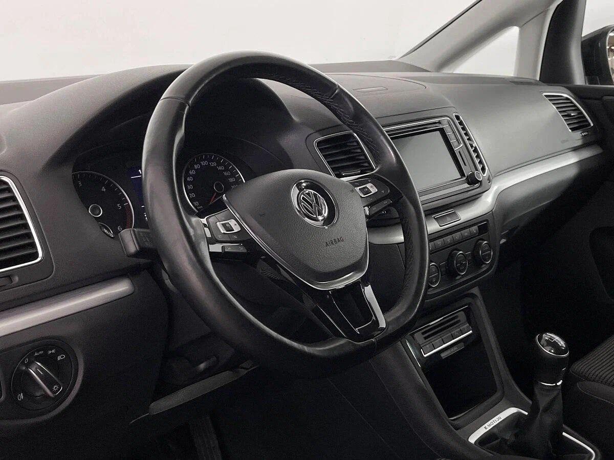 Volkswagen Sharan 2018, черный