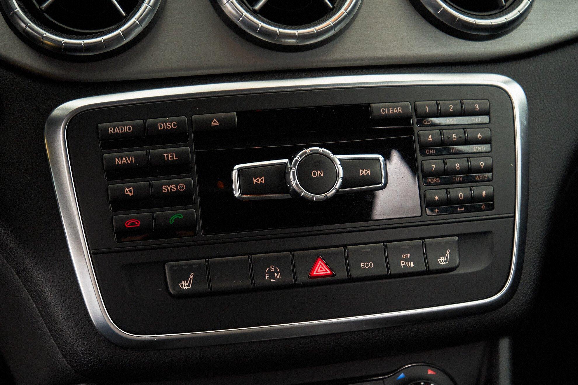 Mercedes-Benz CLA 2013, белый