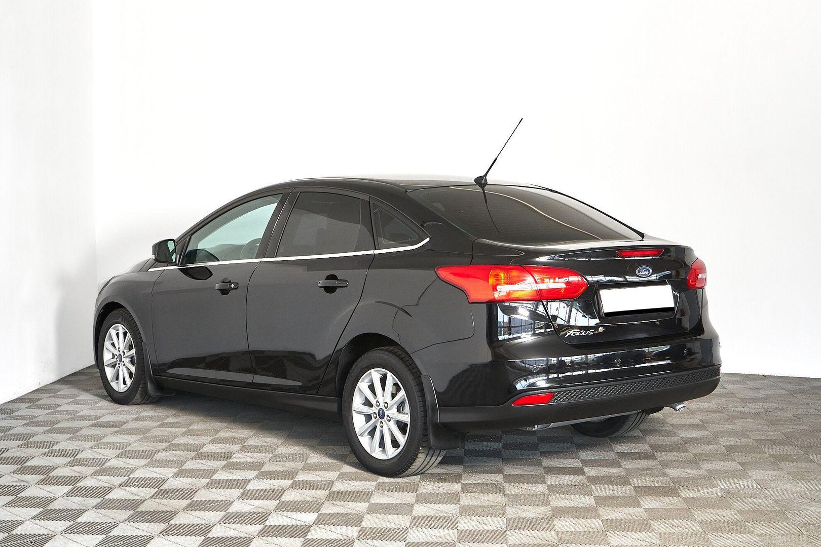 Ford Focus 2018, черный