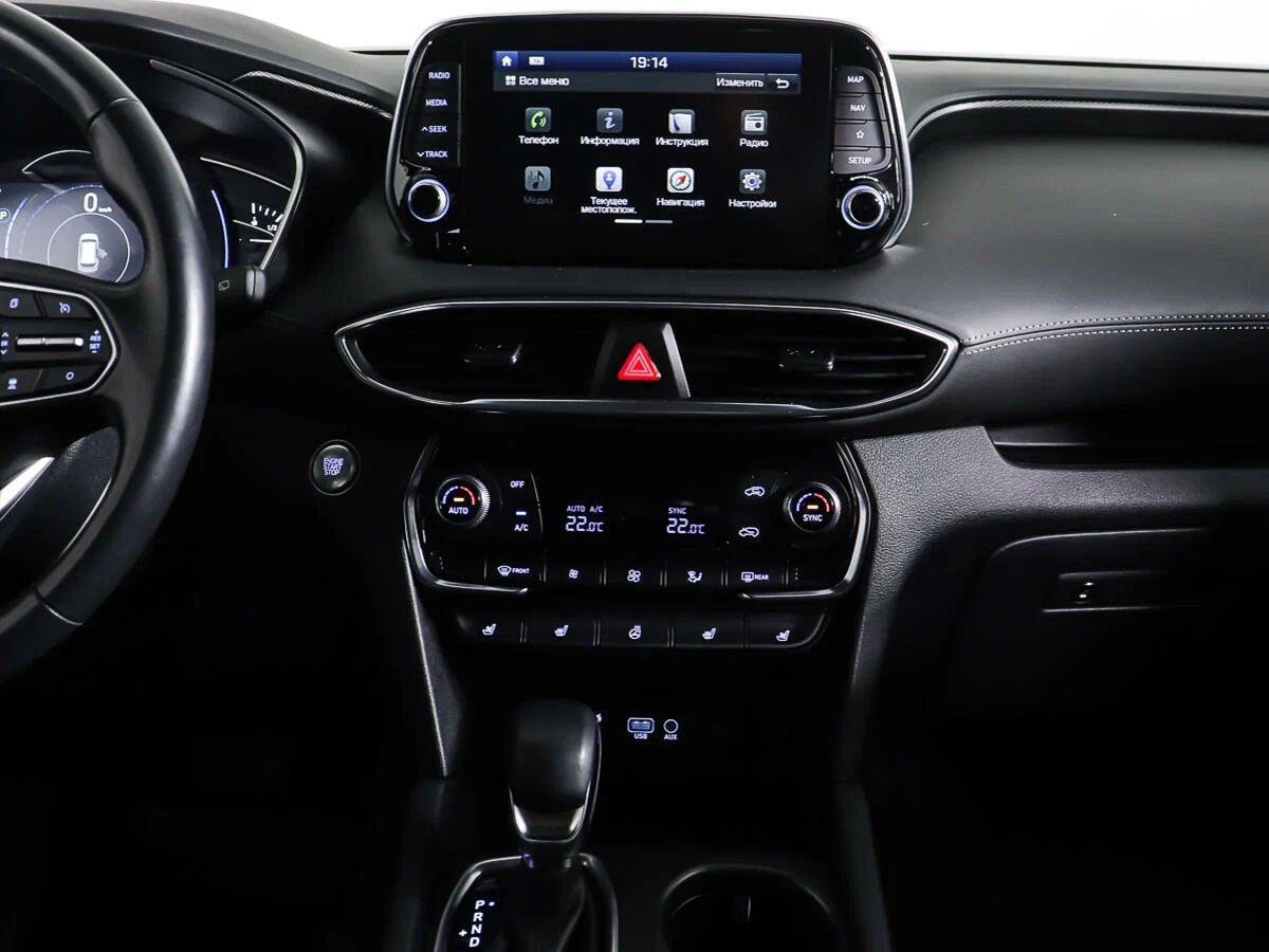 Hyundai Santa Fe 2020, серый